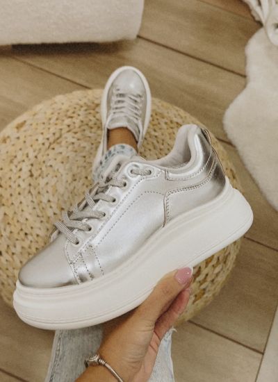 Women sneakers E564 - SILVER